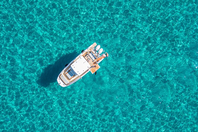 Cagliari 3 Hours Luxury Motorboat Tour - Wine and Snorkeling - The 45-minute ride around Sella del Diavolo