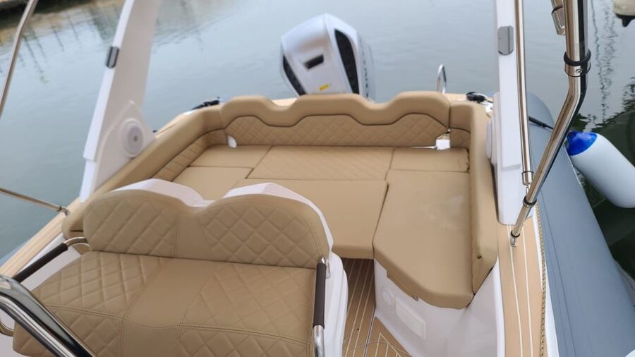Cagliari: Boat Tour, 4 Stops, Swim, Snorkeling, & 1 Spritz - Cala Bernat: your first chance to swim