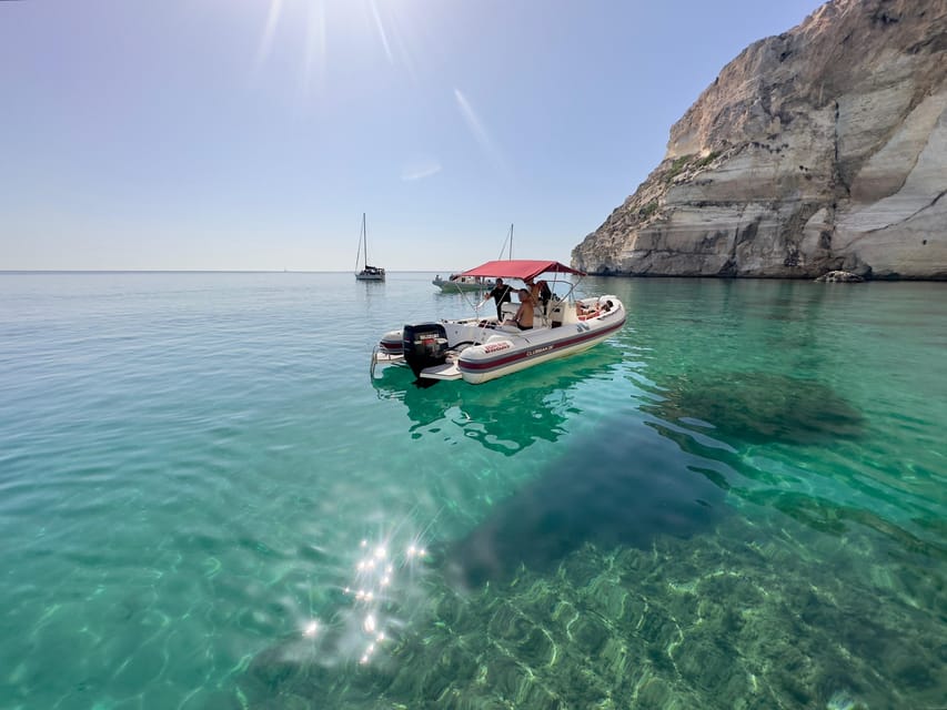 Cagliari: Boat Tour snorkeling Sella con con aperitivo - Why this three-hour trip works well in Cagliari
