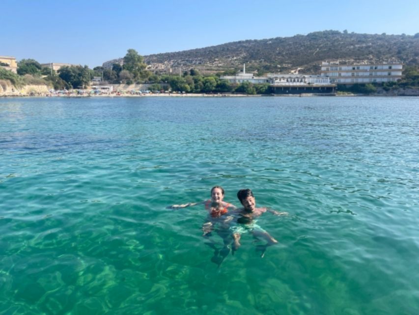 Cagliari: Boat Tour snorkeling Sella con con aperitivo - Cala Mosca: the first chance to swim