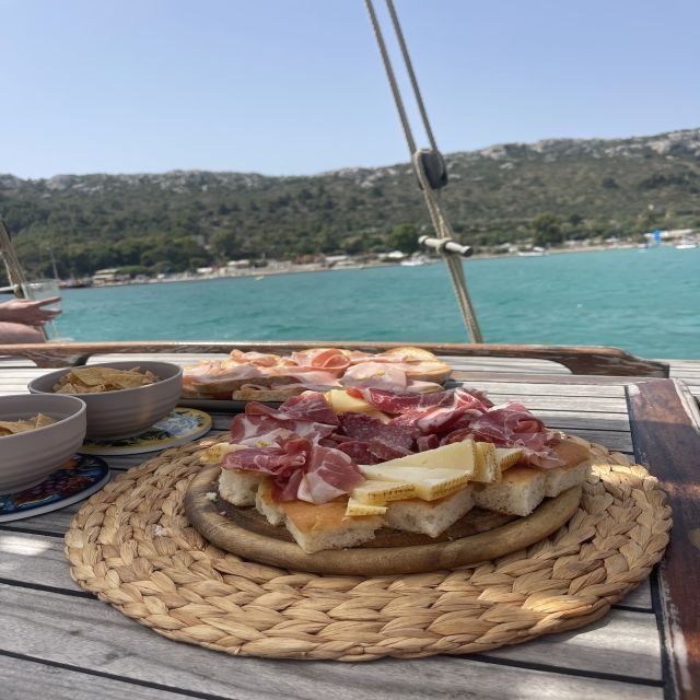 Cagliari: Boat Tour with Swim Stops, Snorkeling, & Aperitif - Why this Cagliari cruise works so well