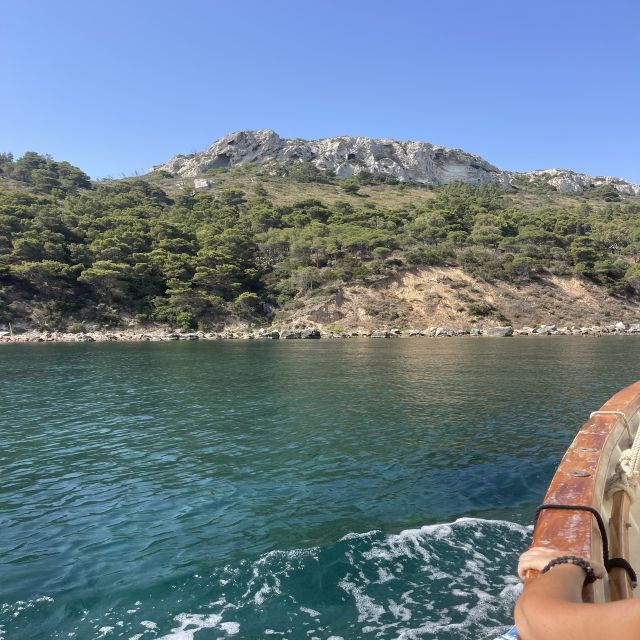 Cagliari: Boat Tour with Swim Stops, Snorkeling, & Aperitif - Snorkeling, paddleboarding, and comfort