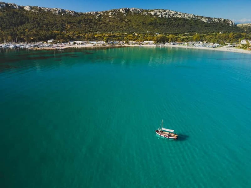 Cagliari: Gozzo Tour with 3 Swim Stops, Snorkel & Local Food - Why a gozzo makes this Cagliari boat trip different