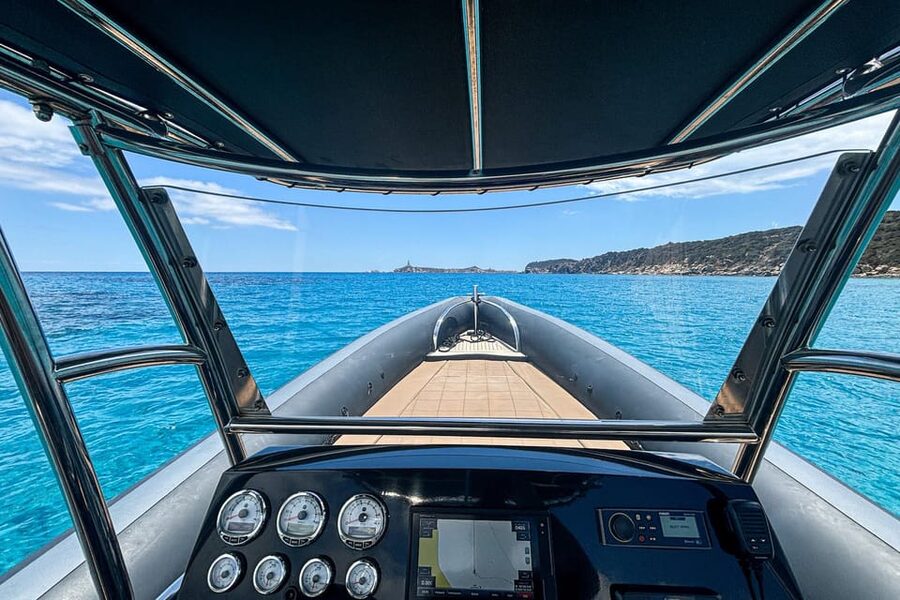Cagliari: Zodiac Boat Tour, 3-4 SwimStops, Wine & Snorkeling - At a glance: what makes this boat trip worth considering