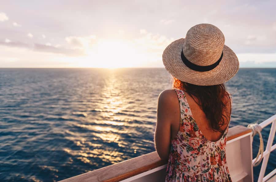Cairns: Great Barrier Reef Overnight Snorkelling Boat Trip - Sharks in the Dark and optional after-dark activities