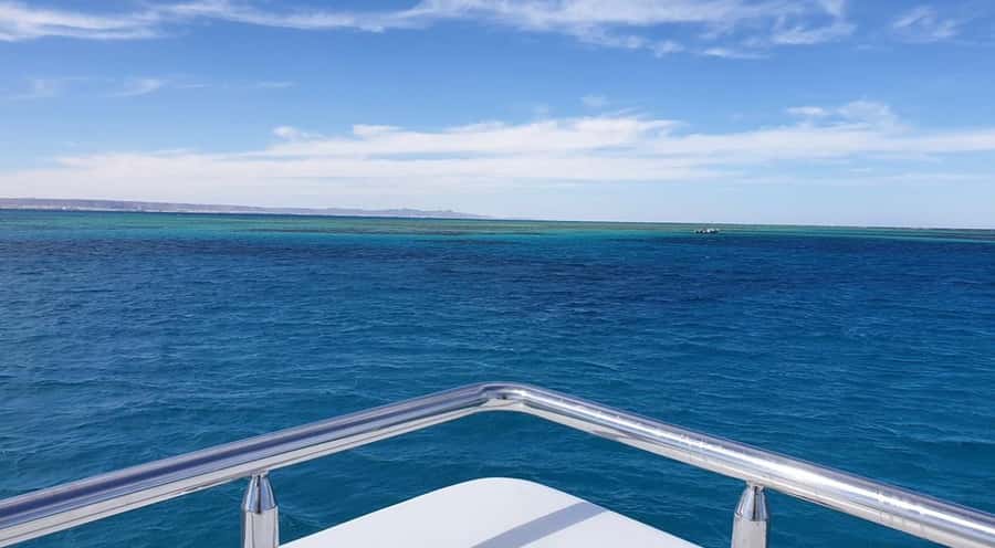 Cairo to Red Sea: VIP Yacht Cruise, Snorkeling & Lunch - Lunch aboard the yacht