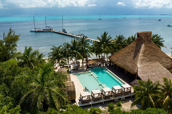 Cancun: Private Catamaran with Open Bar & Snorkeling Option - What the private setup really gives you