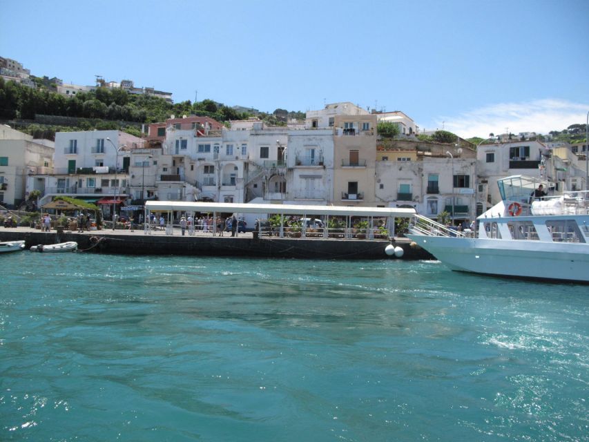 Capri: Private Island Boat Tour with Snorkeling and Swimming - How private is the private boat?