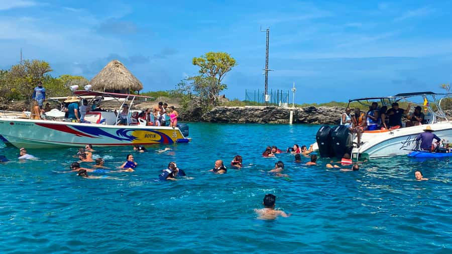 Cartagena: 5-Island Trip by Boat with Lunch and Snorkeling - What this Cartagena boat trip is really like