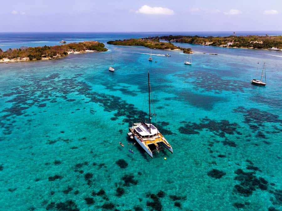 Cartagena: Rosario Islands Catamaran with Lunch and Snorkel - Two swimming and snorkeling stops