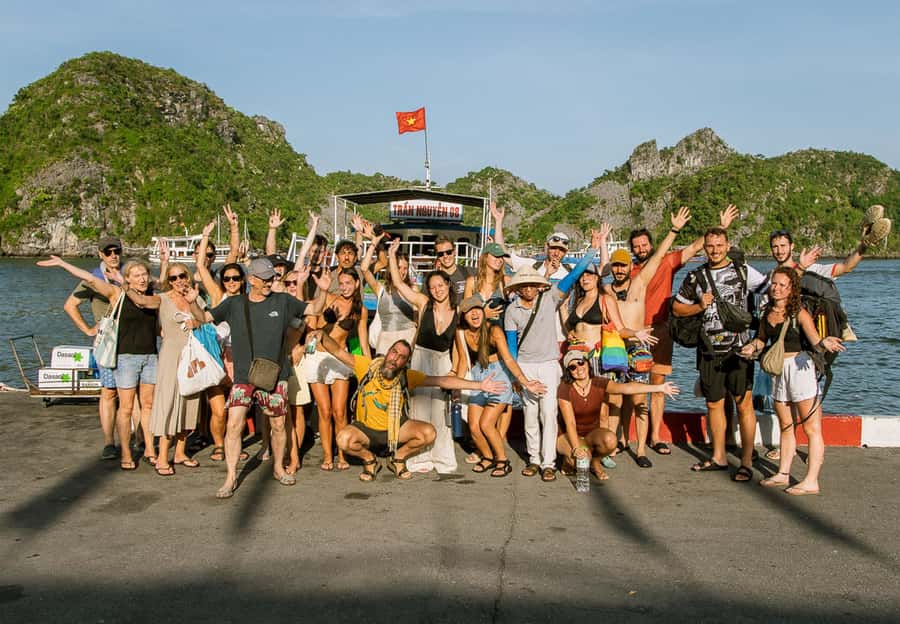 Cat Ba: Lan Ha & Ha Long Bay Kayak & Snorkel Boat Tour - Cruising Through Lan Ha Bay Toward Ha Long Bay