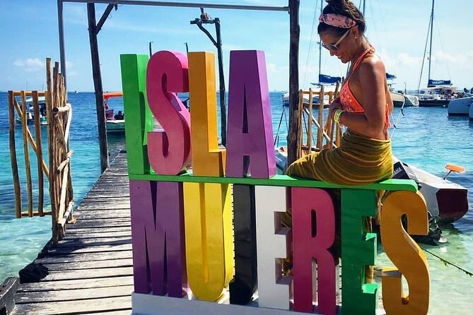 Catamaran Sailing to Isla Mujeres with Snorkeling, Lunch & Open Bar included - Getting to the marina and checking in