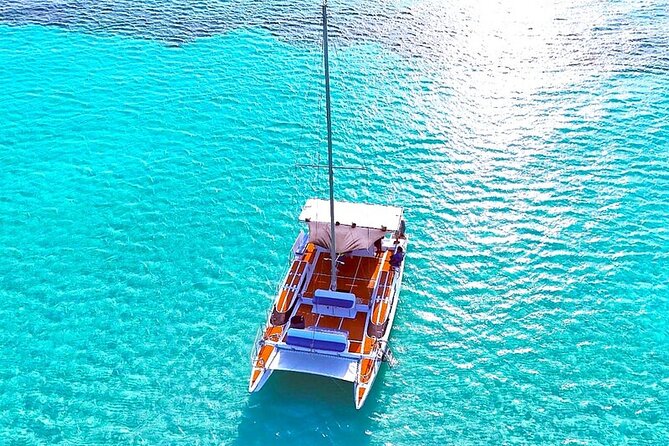 Catamaran Snorkel Adventure to El Cielo and The Money Bar Beach - What the crew does well, and where the tour can falter