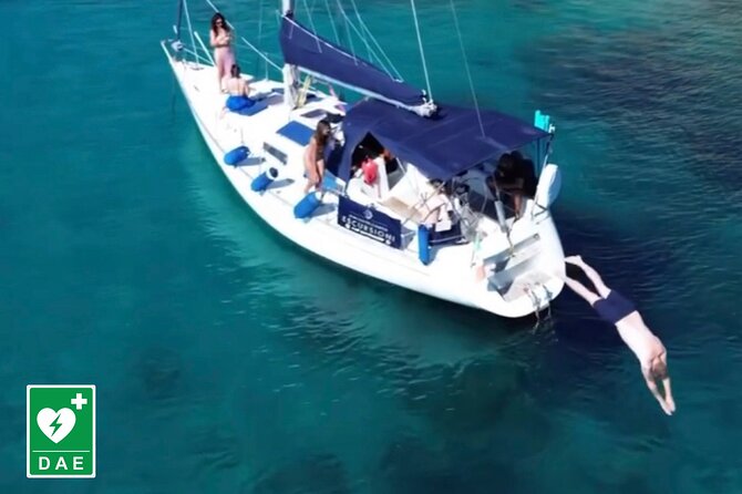 Catamaran tour stops bathing and snorkeling toast with prosecco - Key points to know before booking