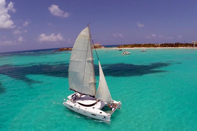 Catamaran Tour to Isla Mujeres, Open bar, Lunch, Snorkeling, Beach Club Included - Is the $77 price a good deal?