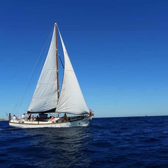 Catania: Boat Trip with Aperitif, Prosecco and Snorkeling - Five things to know before booking