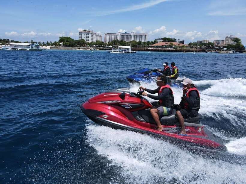 Cebu: Snorkeling + 3 Water Activity Tour - Paddleboarding for a slower hour