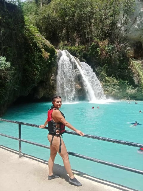 Cebu: Whale Sharks, Kawasan Falls, & Sardines Run Snorkeling - Lunch and coffee in Badian