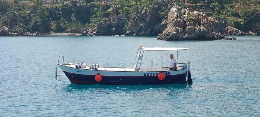 Cefalù: boat ride with swimming and aperitif and snorkeling - Sailing past Cefalù’s famous waterfront