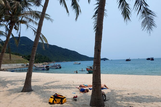 Cham Island Snorkeling Daily Group Tour, Sunbathing, nice beaches - Three and a half hours at Xep Beach