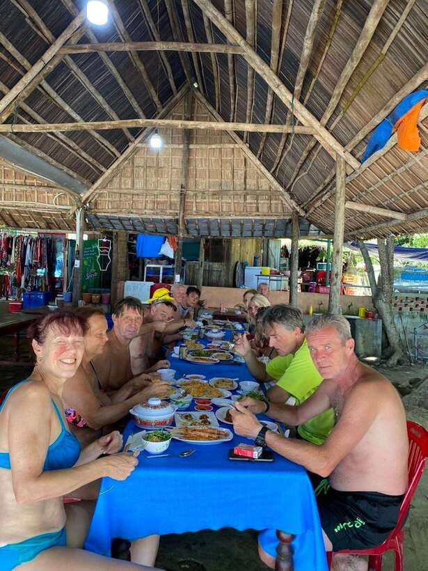 Cham Island: Snorkeling Tour by Speed Boat From HoiAn/DaNang - Hon Nhon Beach and the first snorkeling session