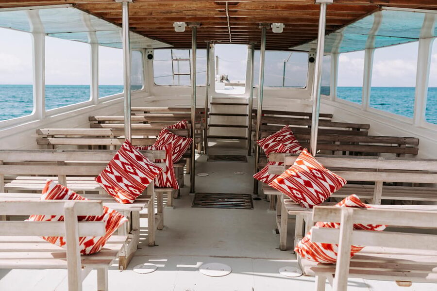 Colònia de Sant Jordi: Es Trenc Boat Tour with Snorkeling - Choosing the daytime BBQ or afternoon sailing