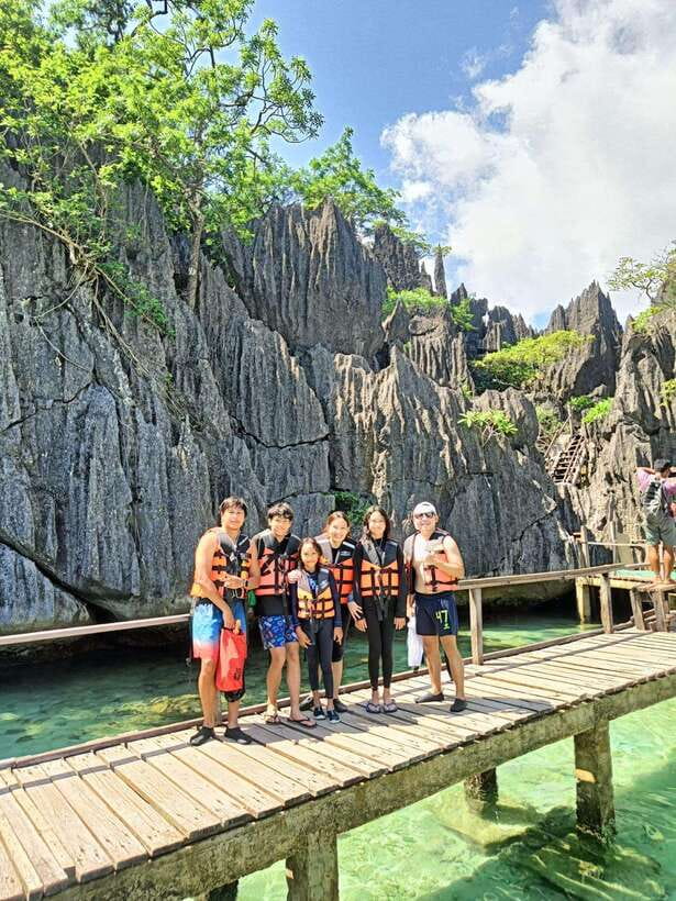 Coron: Island Tour B w/ Snorkeling & Lagoon Adventures - Lunch and quiet time at Atuayan Beach