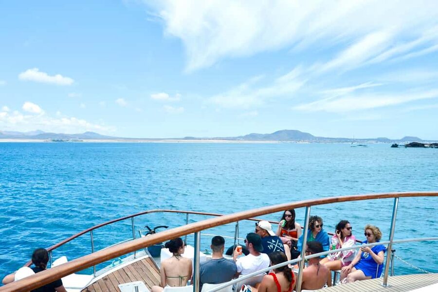 Corralejo: Snorkeling on Lobos Island & Return Ferry Ticket - Starting at Corralejo port