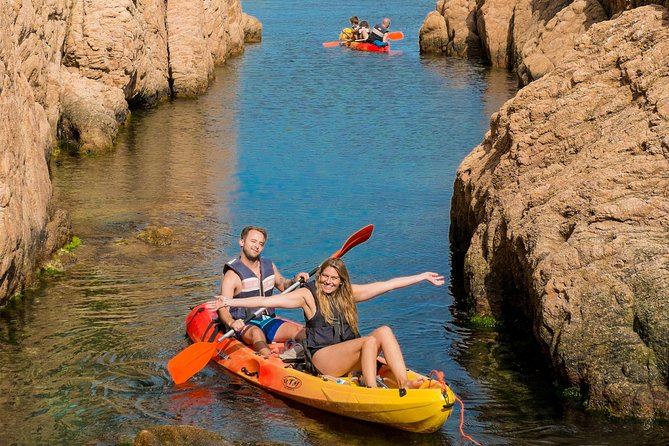 Costa Brava Kayak & Snorkel Tour + Picnic from Barcelona - Getting back to Barcelona
