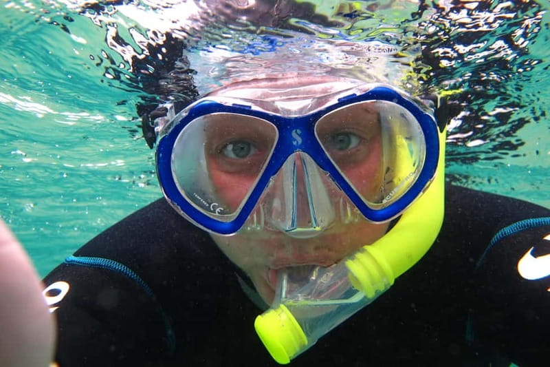 Costa Teguise: Guided 2-hour Snorkeling Tour for all levels - About an hour among lava rocks and fish