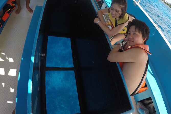 Cozumel Coral Reef Snorkeling by Glass Bottom Boat with Guide - What the crew adds to the experience