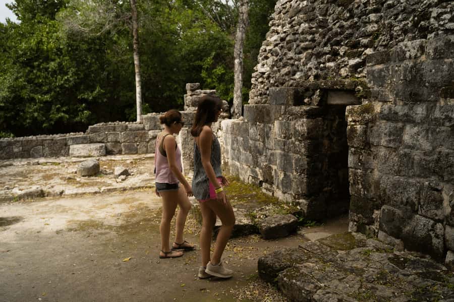 Cozumel: Mayan Ruins Guided Tour with Snorkeling & Lunch - Riding toward San Gervasio