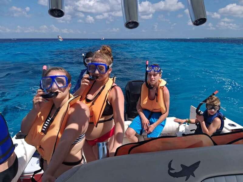 Cozumel: Private Charter Boat and Snorkel Day Trip - What the four-hour Cozumel charter is really like