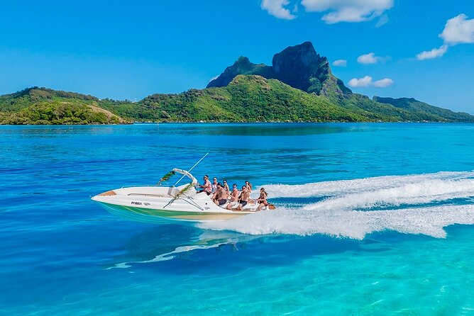Crazyseahorseborabora Comfortable boat , sensational snorkeling . - Mo and Tu bring a personal touch