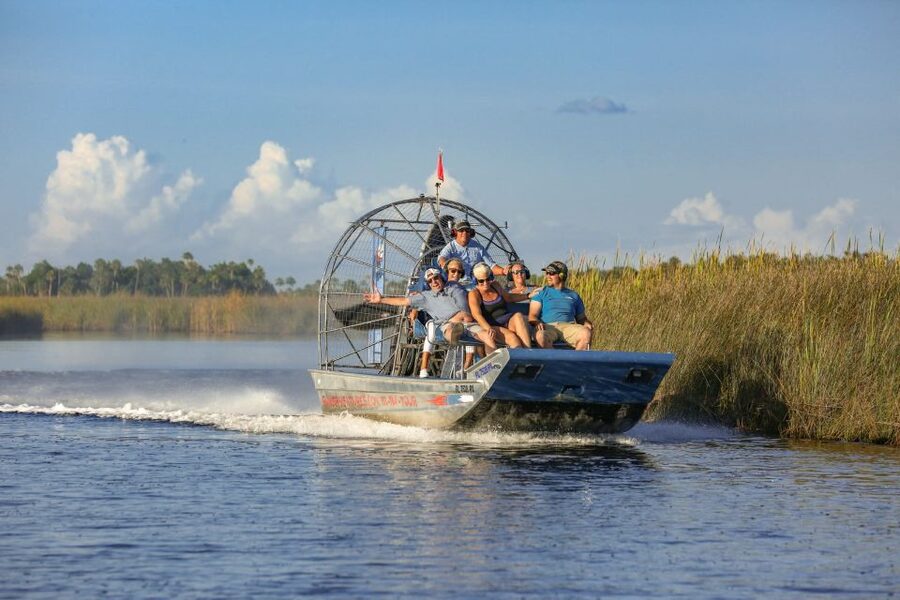 Crystal River: Snorkel with Manatees & Dolphin Airboat Trip - Simple packing advice for a smoother day