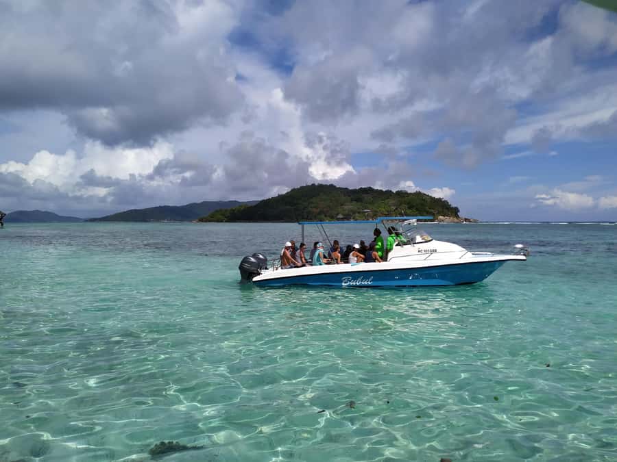 Curieuse Guided Tour, St Pierre, BBQ & 2 Snorkel Stops - Giant tortoises at the heart of the day