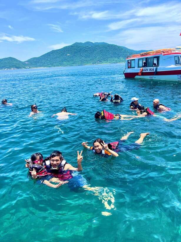 Da Nang/Hoi An: Cham Island Speedboat Tour with Snorkeling - The return boat and afternoon drop-off