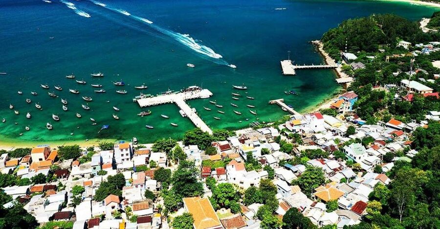 Da Nang/Hoi An: Cham Island Speedboat Tour with Snorkeling - Lunch by the island