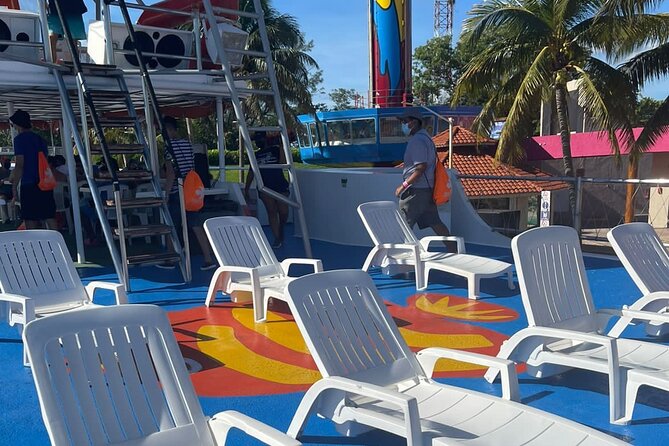 Dancer Cruise Isla Mujeres Snorkel Food and Drinks Included - The Return Ride Turns Into the Main Event