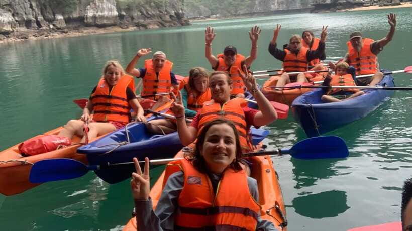 Đảo Cát Bà : 1Day Kayaking,Swimming,Cycling,Snorkeling,Lunch - A Quiet Ride Back Toward Viet Hai Harbor