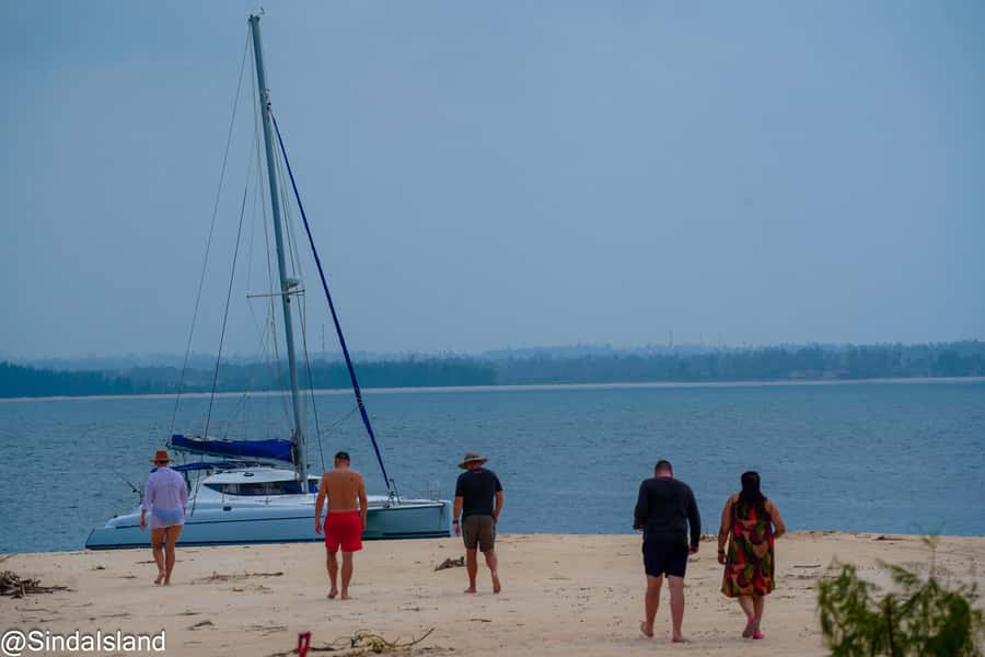 DAR ES SALAAM:BONGOYO ISLAND SNORKELING TOUR & BEACH ESCAPE - Six hours for swimming, sand, and shade