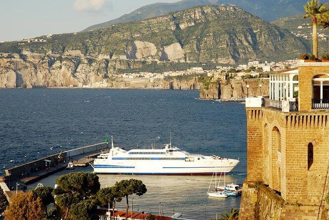 Day to Night Capri Boat Tour with Swim, Snorkel & Aperitif - Key points to know before you book
