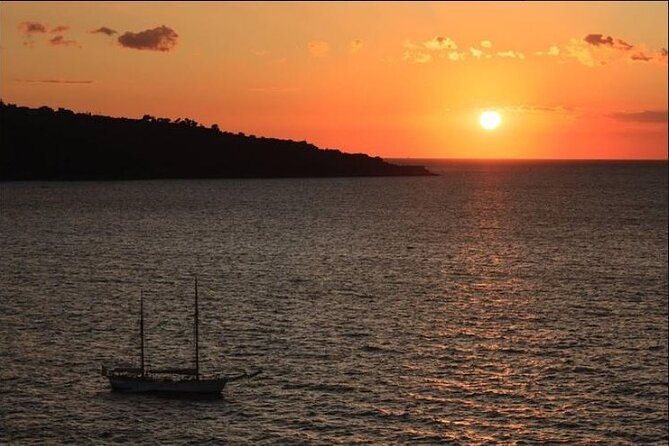 Day to Night Capri Boat Tour with Swim, Snorkel & Aperitif - The late ride back to Sorrento