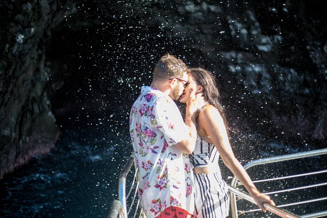 Deluxe Na Pali Morning Snorkel Tour on the Lucky Lady - Seasickness is the serious consideration