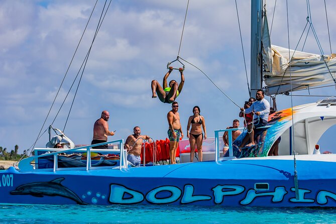 Dolphin Catamaran Snorkel and Sail with Open Bar - What the cruise does especially well