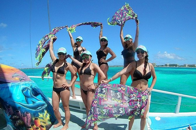 Dolphin Catamaran Snorkel and Sail with Open Bar - Sailing time gives the trip some breathing room