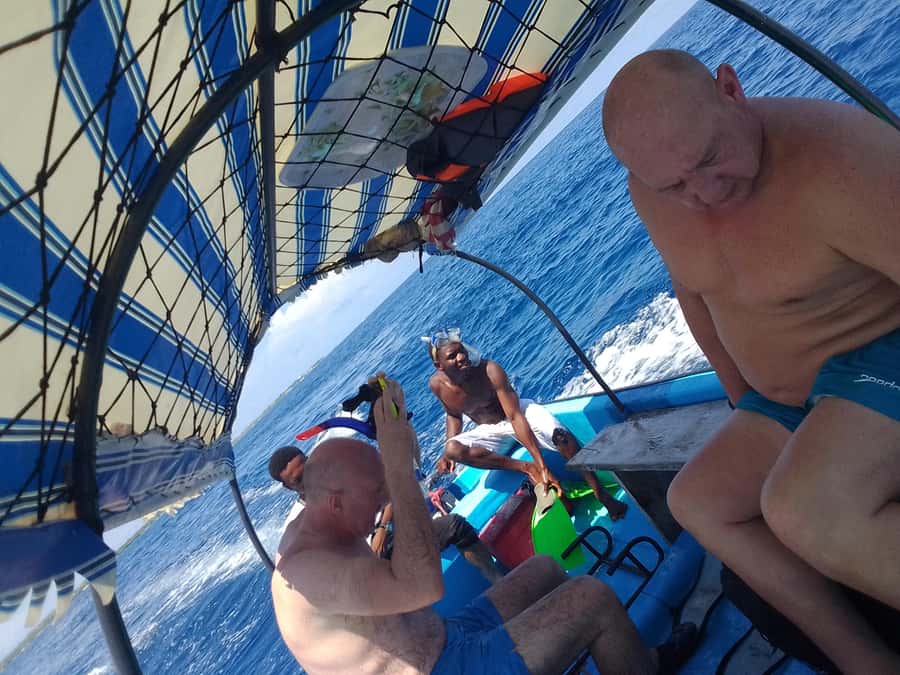 Dolphins & Snorkeling Zanzibar: Mnemba Island Tour - What the $55 price really gets you