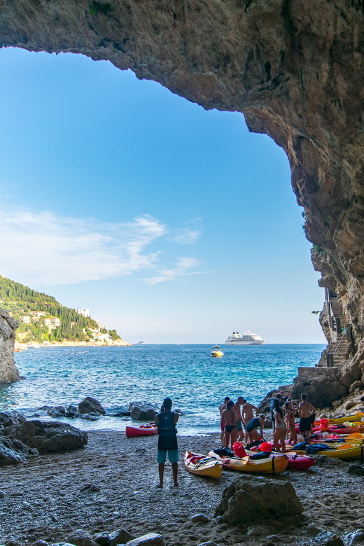 Dubrovnik: Afternoon Kayaking and Snorkeling Tour - Paddling toward Lokrum Island