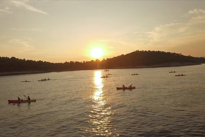 Dubrovnik: Sunset Kayaking & Snorkeling with water &wine - Starting at Pile with Dubrovnik’s walls ahead