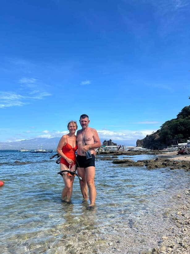 Dumaguete Apo Island Snorkel with turtle Tour - Extra costs for scuba and underwater photos